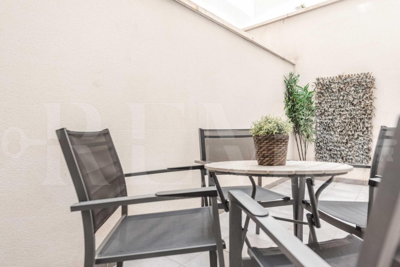 מאלגה 3Br Apartment With Parking And Patio In The Center By Rems מראה חיצוני תמונה