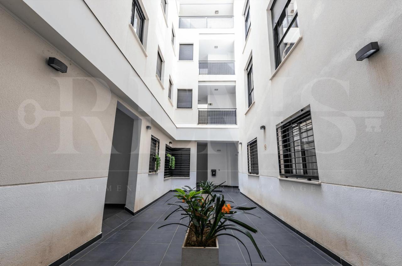 מאלגה 3Br Apartment With Parking And Patio In The Center By Rems מראה חיצוני תמונה